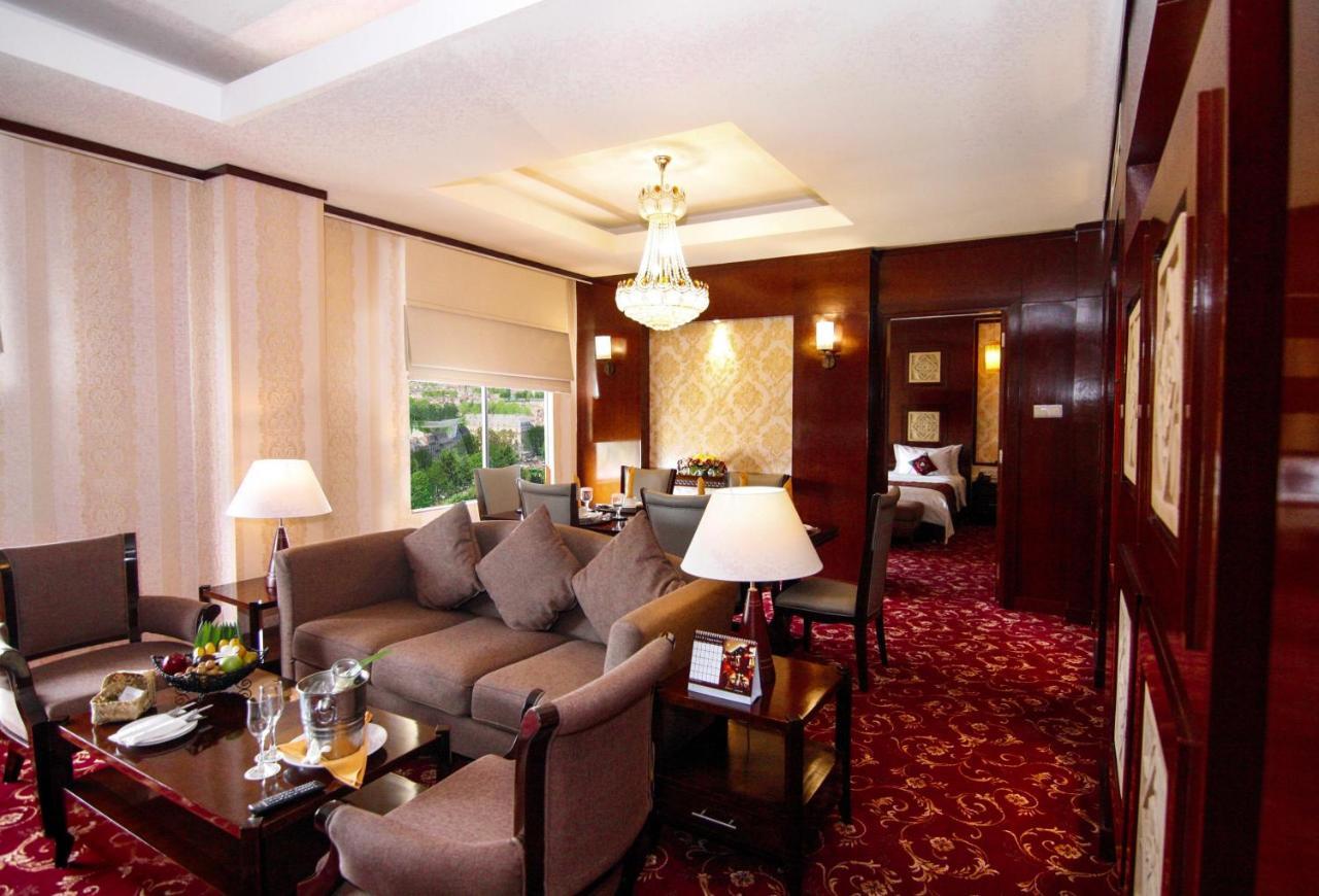 Hermes Palace Hotel Banda Aceh Exterior foto