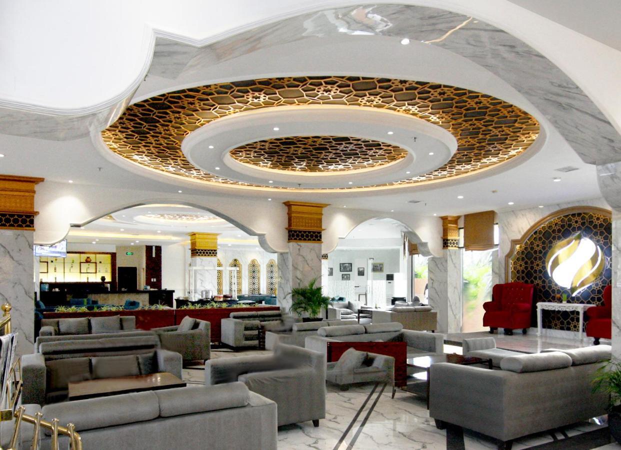 Hermes Palace Hotel Banda Aceh Exterior foto