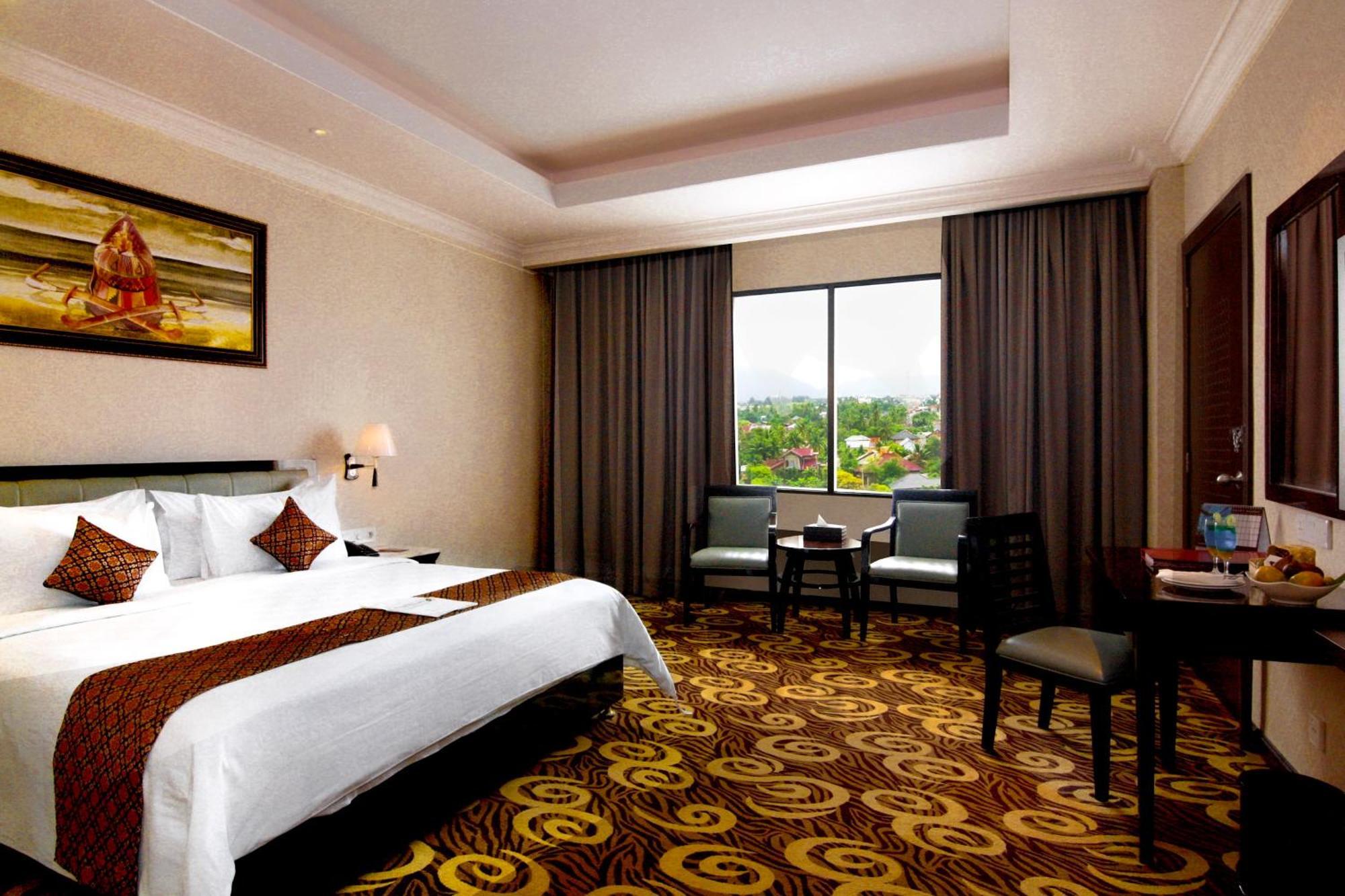 Hermes Palace Hotel Banda Aceh Exterior foto