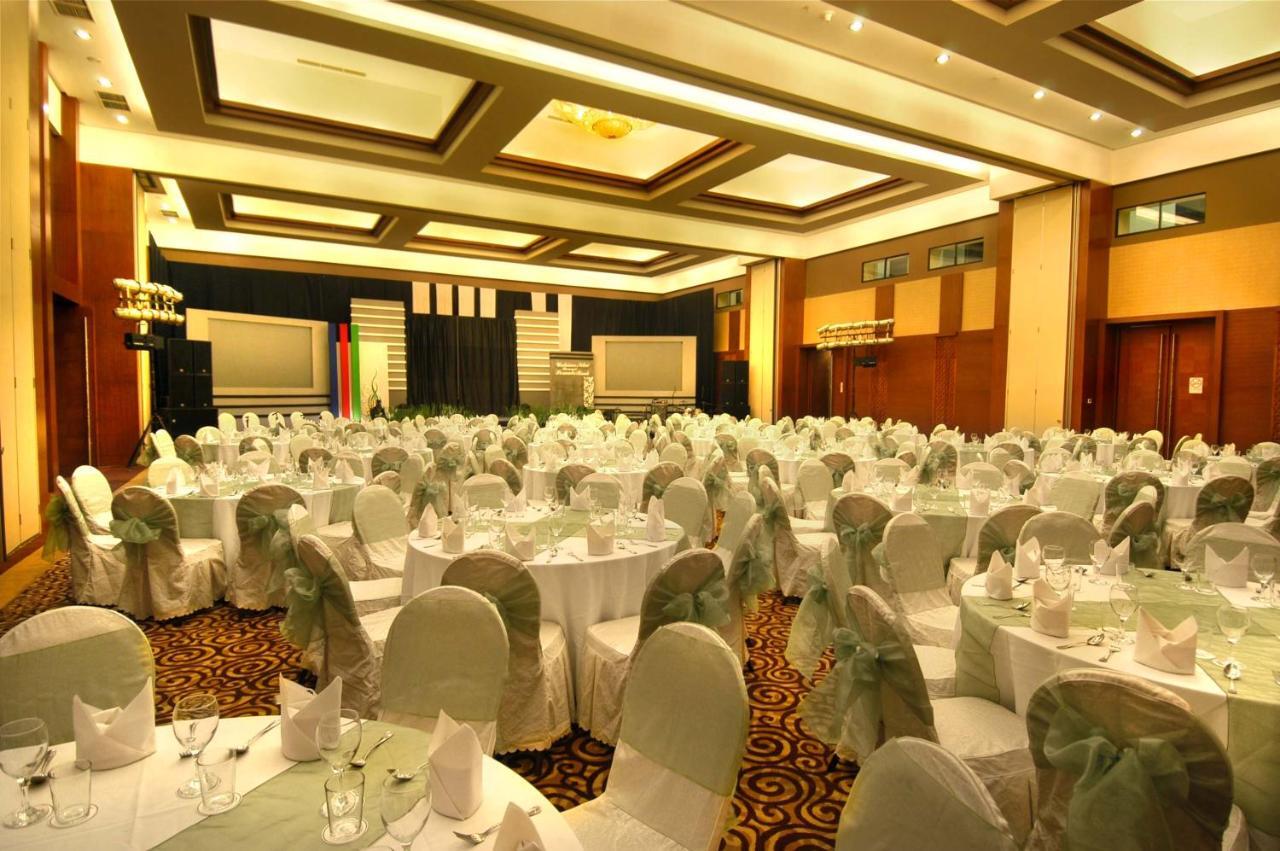 Hermes Palace Hotel Banda Aceh Exterior foto