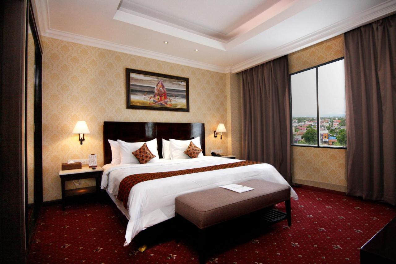 Hermes Palace Hotel Banda Aceh Exterior foto