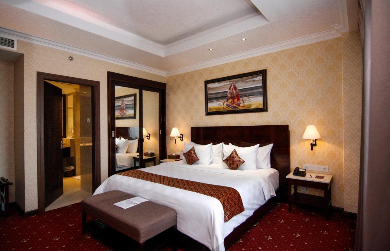 Hermes Palace Hotel Banda Aceh Exterior foto