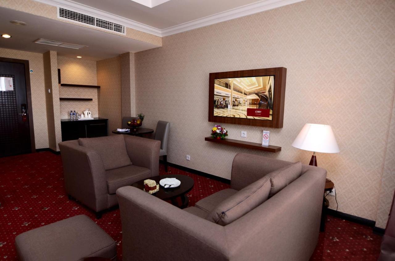 Hermes Palace Hotel Banda Aceh Exterior foto